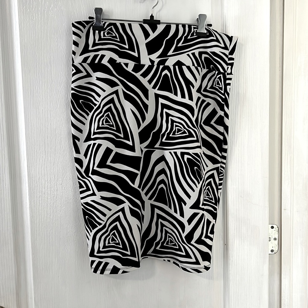LulaRoe Zebra Print Pencil Skirt - Size M